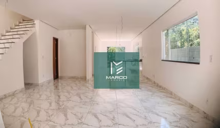 Casa com 4 dormitórios à venda, 219 m² por R$ 850.000,00 - Granja Guarani - Teresópolis/RJ