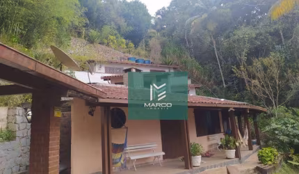 Casa com 4 dormitórios à venda, 249 m² por R$ 550.000,00 - Granja Mafra - Teresópolis/RJ
