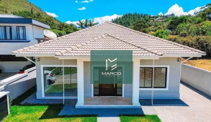 Casa com 3 dormitórios à venda, 130 m² por R$ 1.300.000,00 - Albuquerque - Teresópolis/RJ