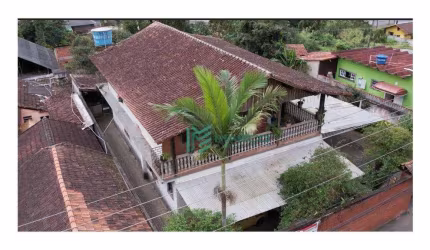 Casa com 6 dormitórios à venda, 400 m² por R$ 3.800.000 - Bom Retiro - Teresópolis/RJ