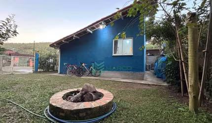 Casa com 2 dormitórios à venda, 60 m² por R$ 360.000 - Albuquerque - Teresópolis/RJ