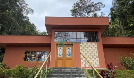 Casa com 3 dormitórios à venda, 165 m² por R$ 1.400.000 - Fazenda Boa Fé - Teresópolis/RJ