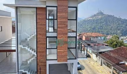 Casa com 4 dormitórios à venda, 260 m² por R$ 1.650.000 - Tijuca - Teresópolis/RJ