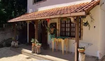 Casa com 3 dormitórios à venda, 115 m² por R$ 500.000 - Albuquerque - Teresópolis/RJ