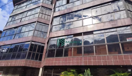 Apartamento com 3 dormitórios à venda, 131 m² por R$ 680.000,00 - Alto - Teresópolis/RJ
