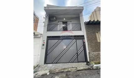 Casa Renovada para Alugar em Santana, SP