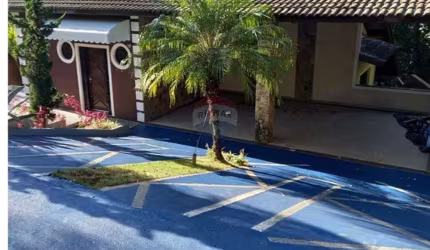 Luxo e Natureza: Casa de Condomínio na Cantareira