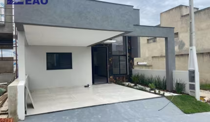 Linda Casa Térrea c/ Piscina 3 dorms à venda, 112 m² - Horto Florestal Villagio - Sorocaba/SP