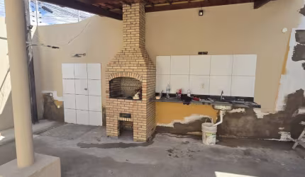 Casa plana com 150m² - 4 suítes SAPIRANGA - Fortaleza - CE