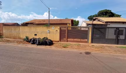 Térrea para venda possui 82 metros quadrados com 3 quartos