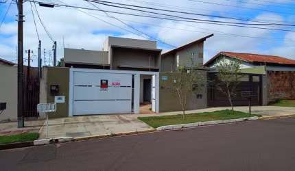 Térrea para venda possui 74 metros quadrados com 3 quartos em Jardim Montevidéu - Campo Grande - MS