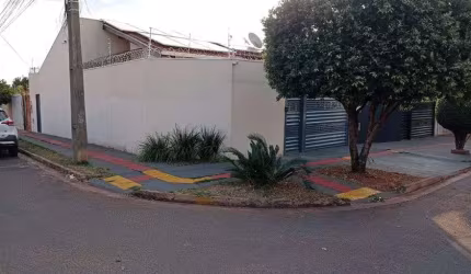 Térrea para venda tem 88 metros quadrados com 3 quartos