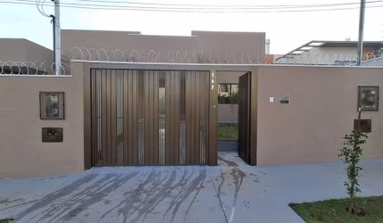 Casa térrea para venda com 106 metros quadrados com excelente acabamento, pé direito 3,80m.