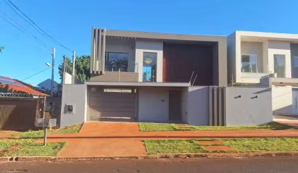 Sobrado para venda tem 147 metros quadrados com 3 quartos em Bairro Seminário - Campo Grande - MS