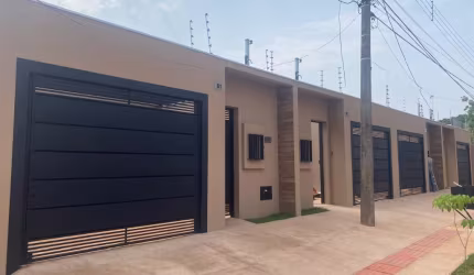 Casa com 3 quartos a 300 mts do Soter.