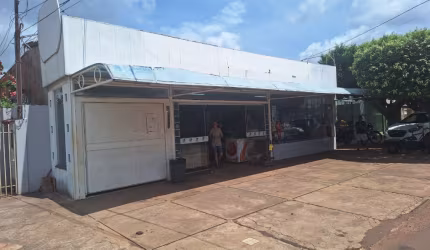 Mercado com casa (em atividade)