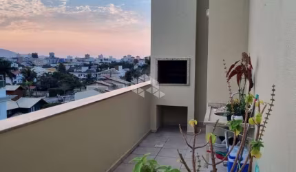 Cobertura Duplex com 3 suítes em Jurere - Florianópolis/SC
