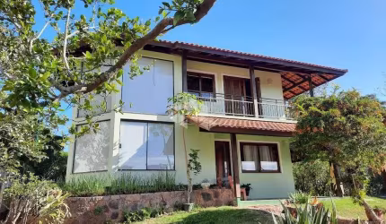 Casa3 dormitórios na Lagoa da Conceição  Florianópolis/SC