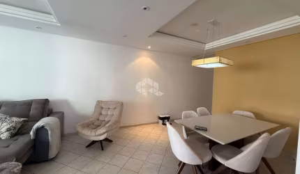 Apartamento 3 Dormitórios com 1 suite no Córrego Grande Florianópolis/SC