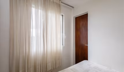 -  Apolar imóveis, franquia Seminário vende apartamento com excelente localização em frente do terminal do Campina do Siqueira, vista para o parque Barigui