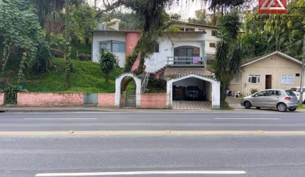 Casa com 3 dormitórios, sendo 1 suíte à venda, 129 m² por R$ 430.000 - Ponta Aguda - Blumenau/SC