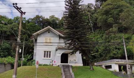 Casa com 8 dormitórios à venda, 311 m² por R$ 980.000,00 - Ribeirão Fresco - Blumenau/SC
