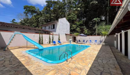 Casa com 3 dormitórios, sendo 1 suíte à venda, 240 m² por R$ 1.150.000 - Itoupava Norte - Blumenau/SC