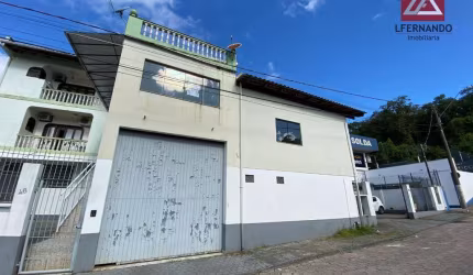 Apartamento com 3 dormitórios, sendo 1 suíte à venda, 228 m² por R$ 450.000 - Salto Norte - Blumenau/SC