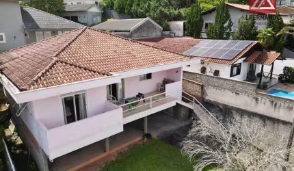 Casa com 3 dormitórios, sendo 1 suíte à venda, 274 m² por R$ 950.000 - Escola Agrícola - Blumenau/SC