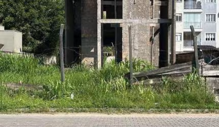 Terreno à venda, 338 m² por R$ 720.800 - Itacolomi - Balneário Piçarras/SC