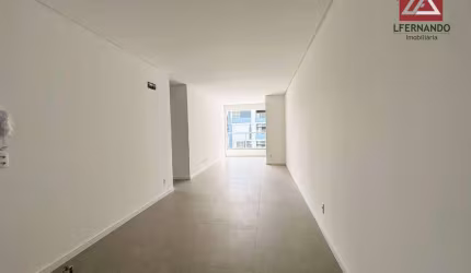 Apartamento com 3 dormitórios, sendo 1 suíte à venda, 79 m² por R$ 692.000 - Velha - Blumenau/SC