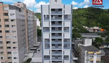 Apartamento com 3 dormitórios, sendo 1 suíte à venda, 79 m² por R$ 570.000 - Velha - Blumenau/SC