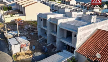 Sobrado com 2 suítes à venda, 104 m² por R$ 480.000 - Água Verde - Blumenau/SC