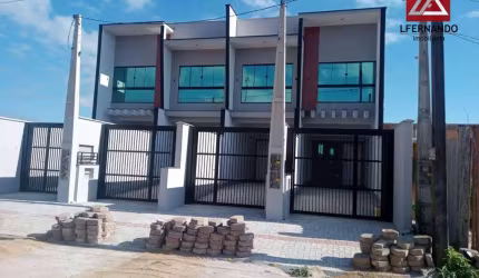 Sobrado com 2 suítes à venda, 85 m² por R$ 395.000 - Figueira - Gaspar/SC