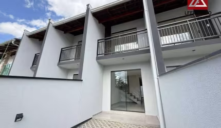 Sobrado com 2 dormitórios à venda, 71 m² por R$ 365.000,00 - Testo Salto - Blumenau/SC