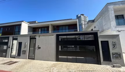 Casa Alto Padrão com 3 Suítes no Residencial Porto Belo
