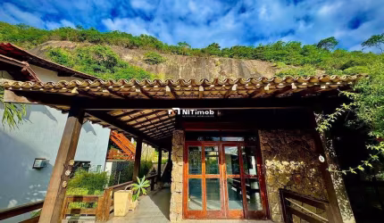 Casa em condomínio Itacoatiara Niterói.