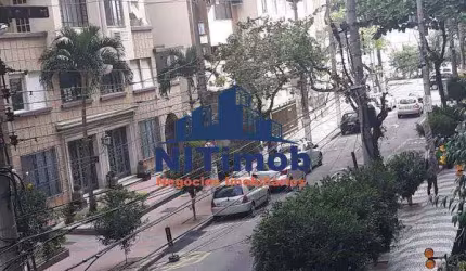 Excelente Apartamento na Rua Osvaldo Cruz em Icaraí na quadra da Praia