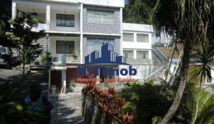Casa à venda, 8 quartos, 3 vagas, Muriqui - Niterói/RJ