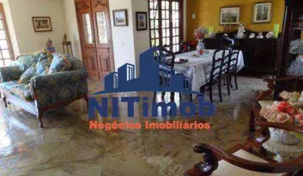 Vendo linda casa no Condominio de Alto Padrão Ubá 7.