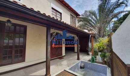 Casa à venda, 4 quartos, 2 suítes, 2 vagas, São Francisco - Niterói/RJ