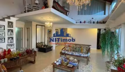 Casa à venda, 4 quartos, 1 suíte, 2 vagas, São Francisco - Niterói/RJ