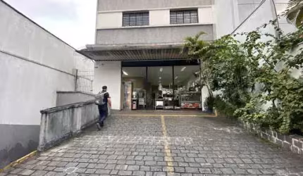 Prédio comercial no Ipiranga