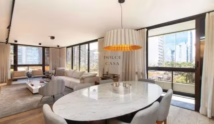 Apartamento no Itaim Bibi - totalmente reformado e varanda com vista