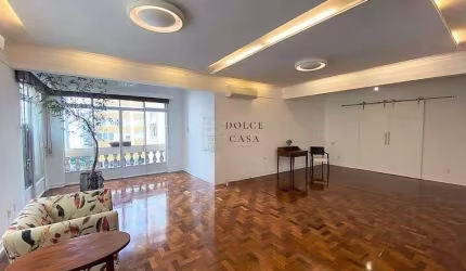 Apartamento no Jardim Paulista - reformado com vista livre e muito iluminado