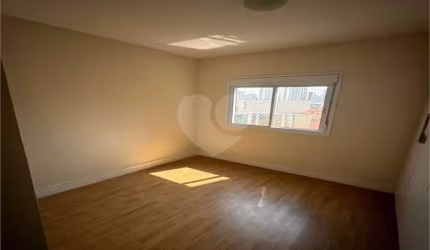 Apartamento com 3 quartos à venda em Vila Regente Feijó - SP