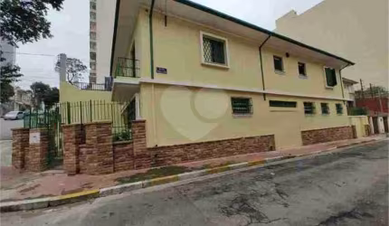 Sobrado com 3 quartos à venda ou para locação em Aclimação - SP