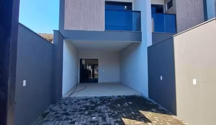 Casa Geminada no bairro Santa Catarina