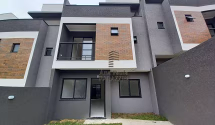 Sobrado com 3 dormitórios à venda, 124 m² por R$ 688.000,00 - Uberaba - Curitiba/PR