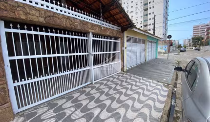 Casa com 3 dorms, Guilhermina, Praia Grande - R$ 700 mil, Cod: 11103